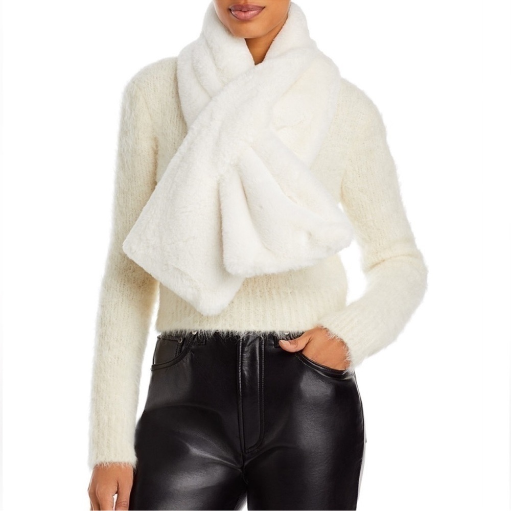 APPARIS faux fur scarf NWT